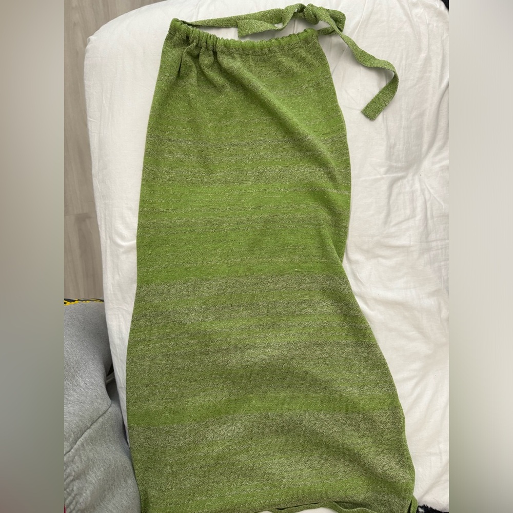green backless dress